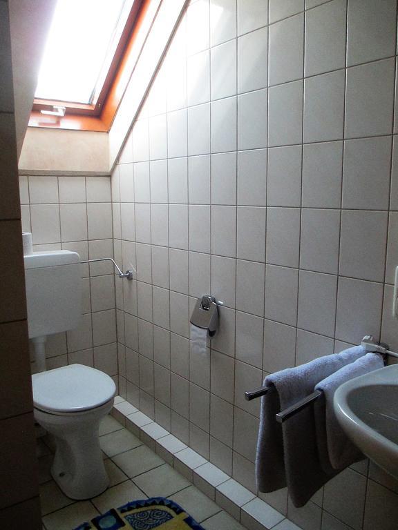 Gastehaus Kranzfelder Hotel Zusmarshausen Luaran gambar
