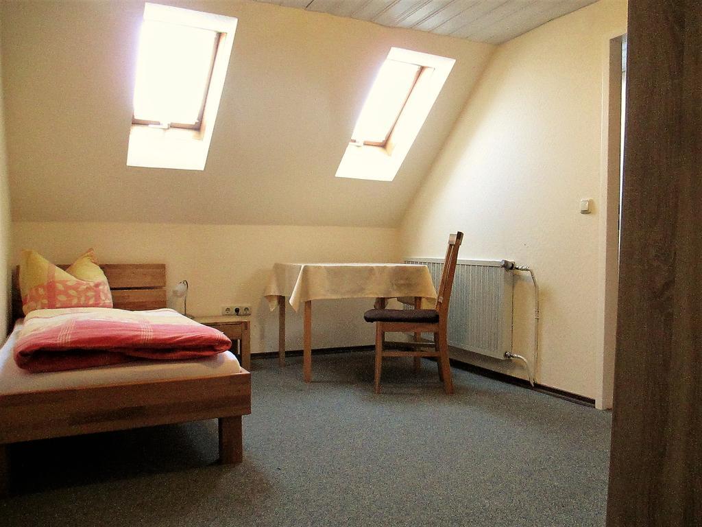 Gastehaus Kranzfelder Hotel Zusmarshausen Luaran gambar